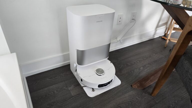 Robot aspirateur Dreame L10s Ultra Gen 2 base de recharge