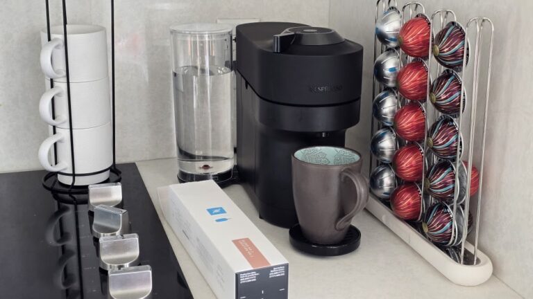 Nespresso Vertuo Pop Plus machine à café capsules tasses